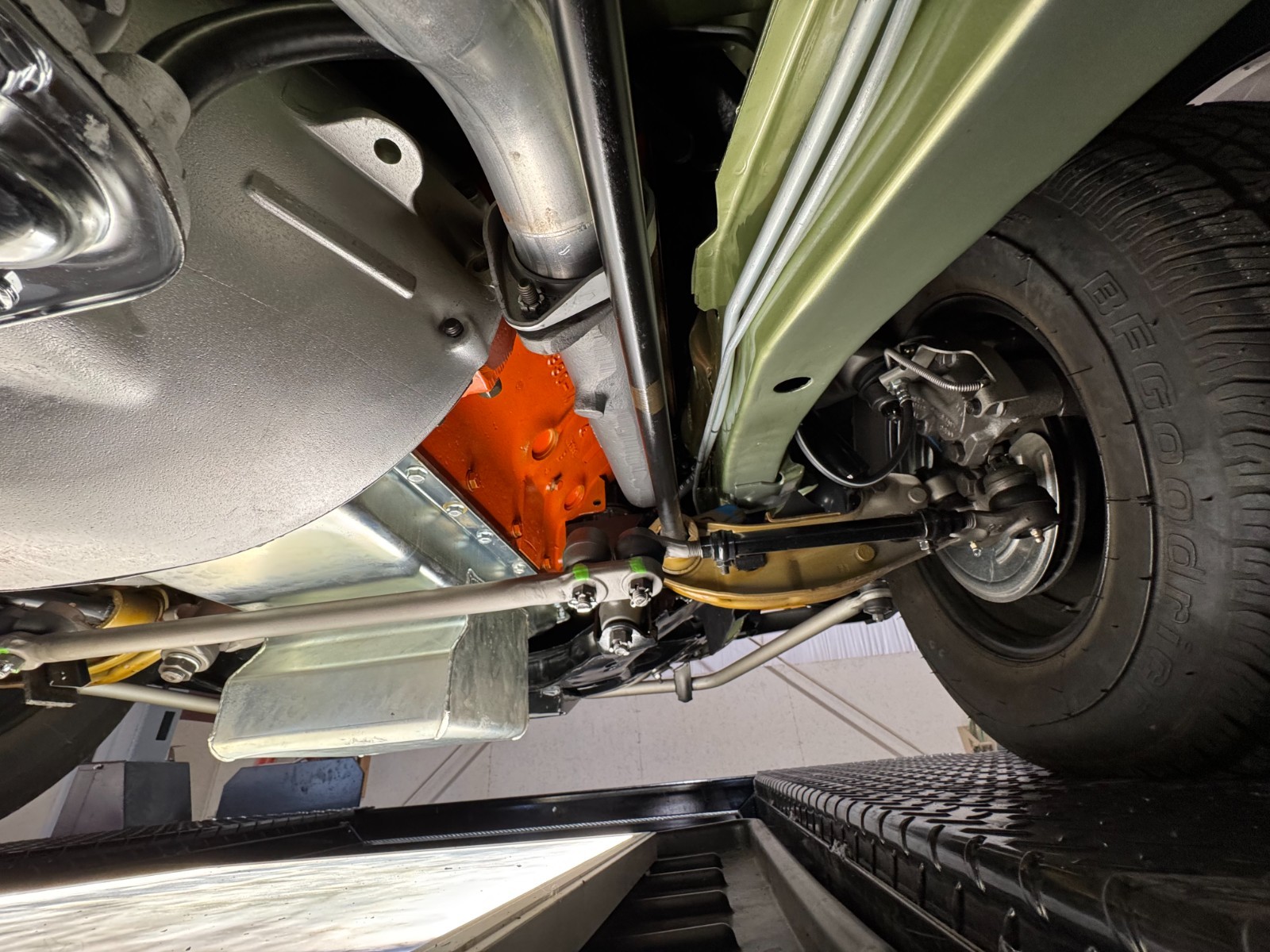 Plymouth-GTX-1969-Sedan-36