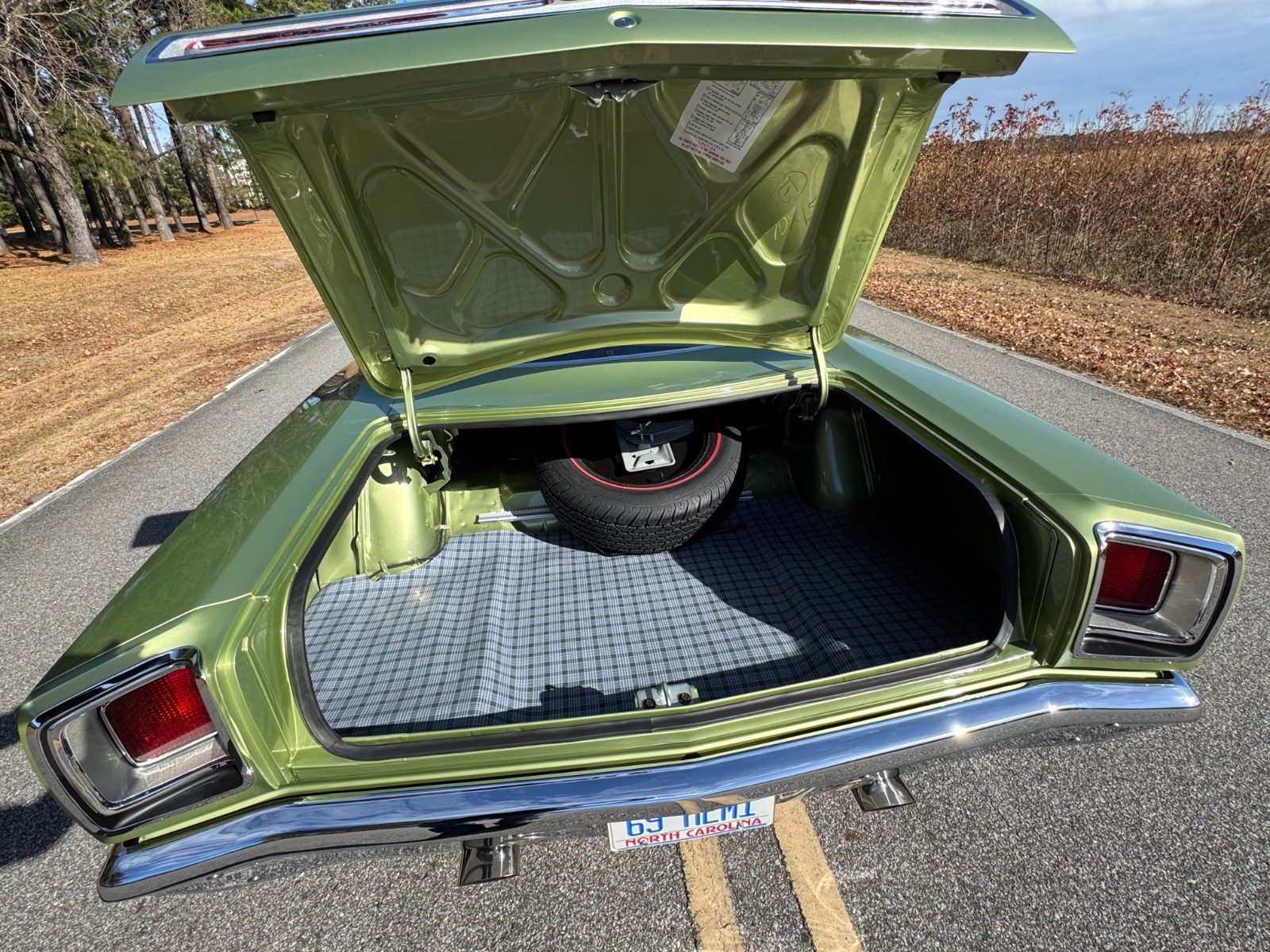 Plymouth-GTX-1969-Sedan-38