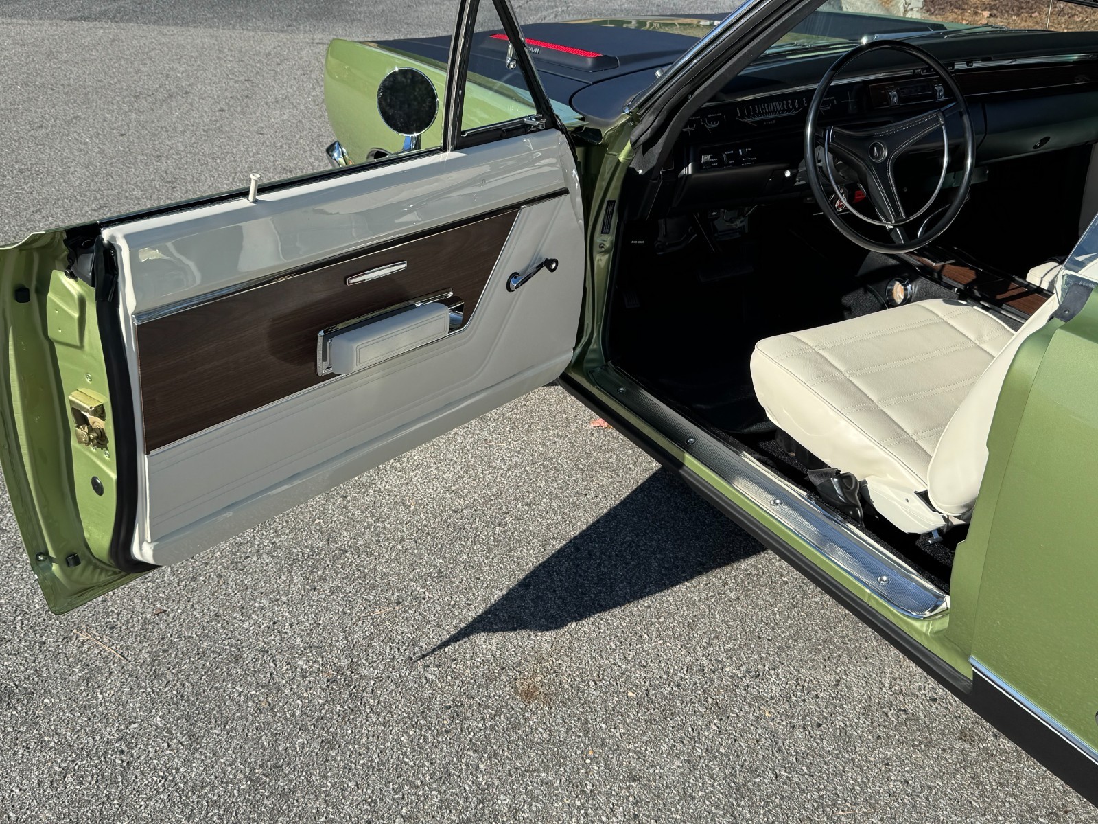 Plymouth-GTX-1969-Sedan-8