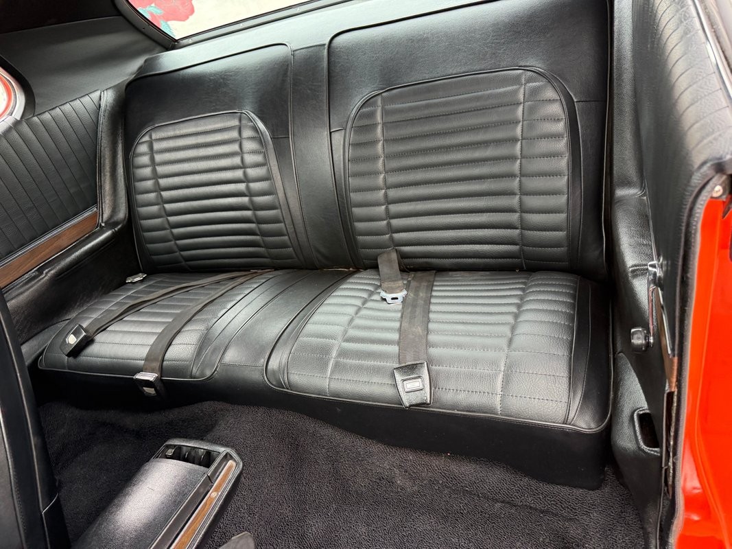 Plymouth-GTX-1971-13