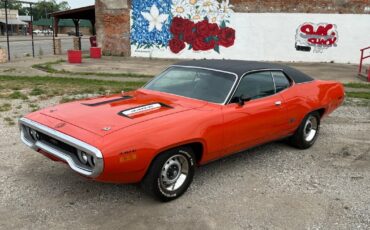 Plymouth-GTX-1971-30
