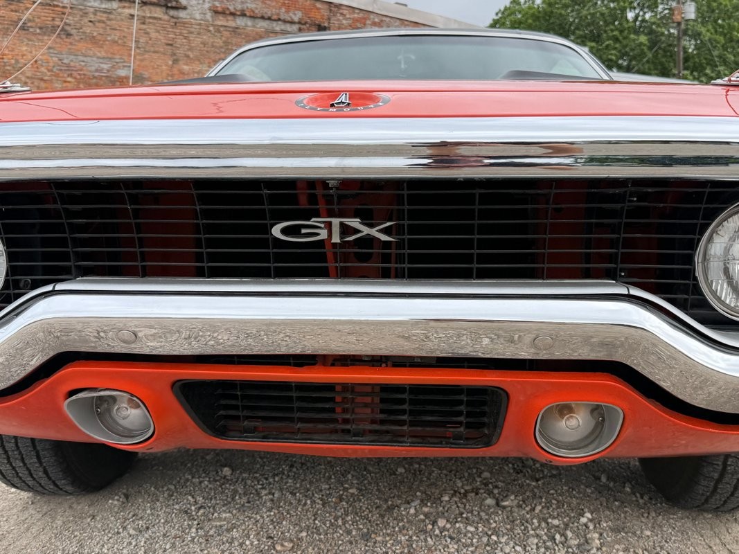 Plymouth-GTX-1971-33