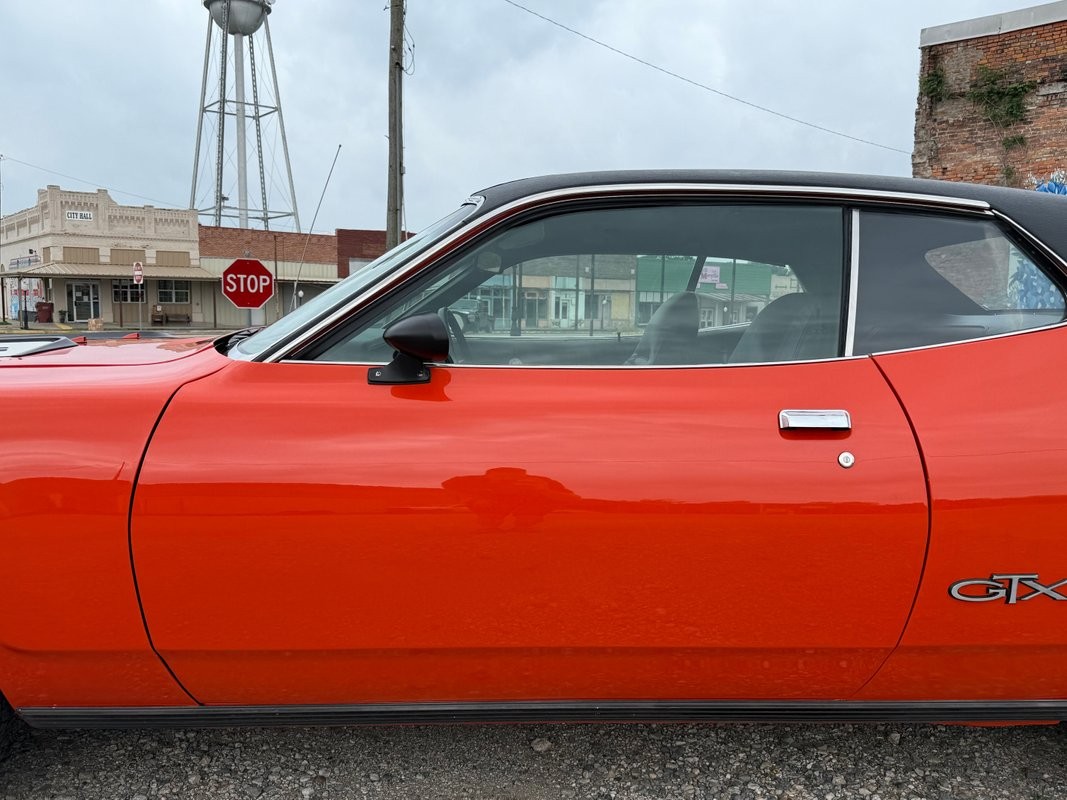 Plymouth-GTX-1971-37