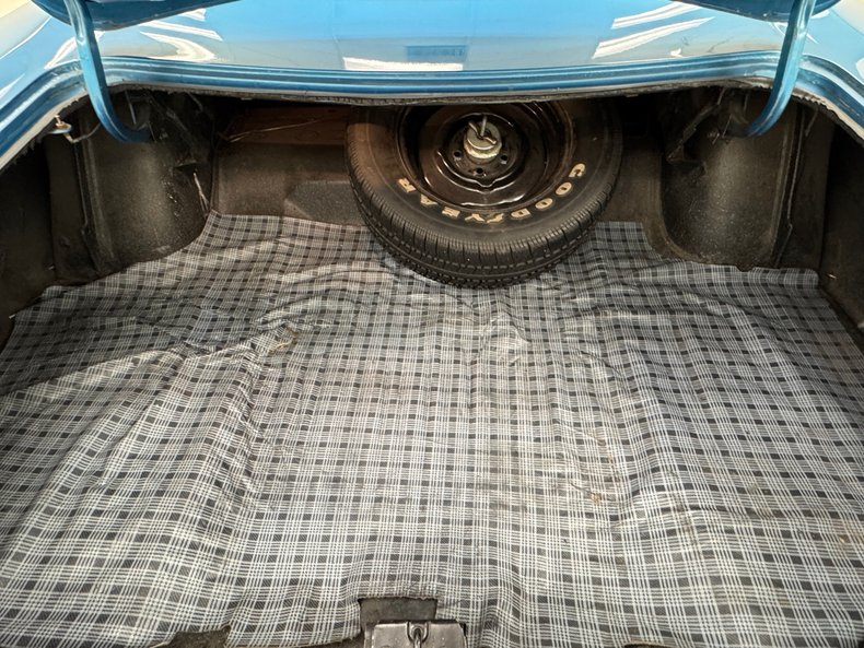 Plymouth-Gtx-1969-Blue-Fire-Metallic-Black-10