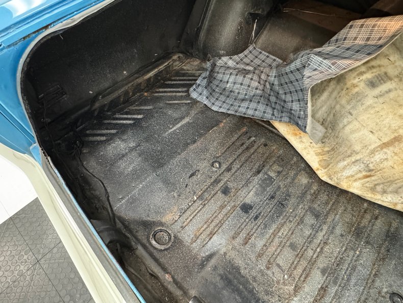 Plymouth-Gtx-1969-Blue-Fire-Metallic-Black-13