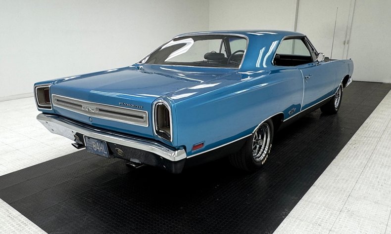 Plymouth-Gtx-1969-Blue-Fire-Metallic-Black-16