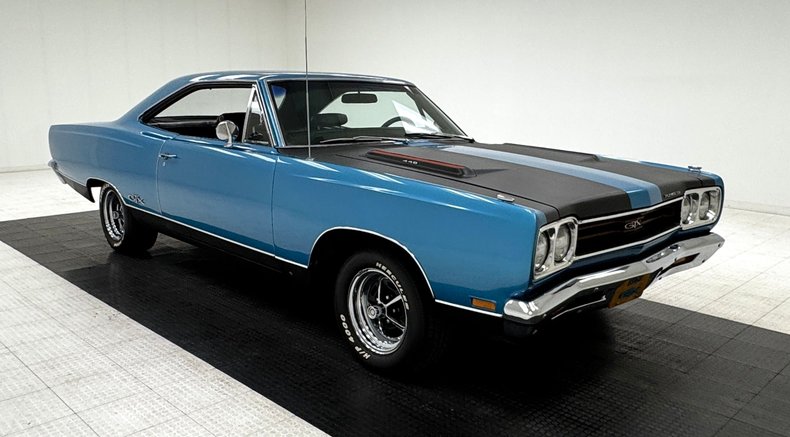 Plymouth-Gtx-1969-Blue-Fire-Metallic-Black-18