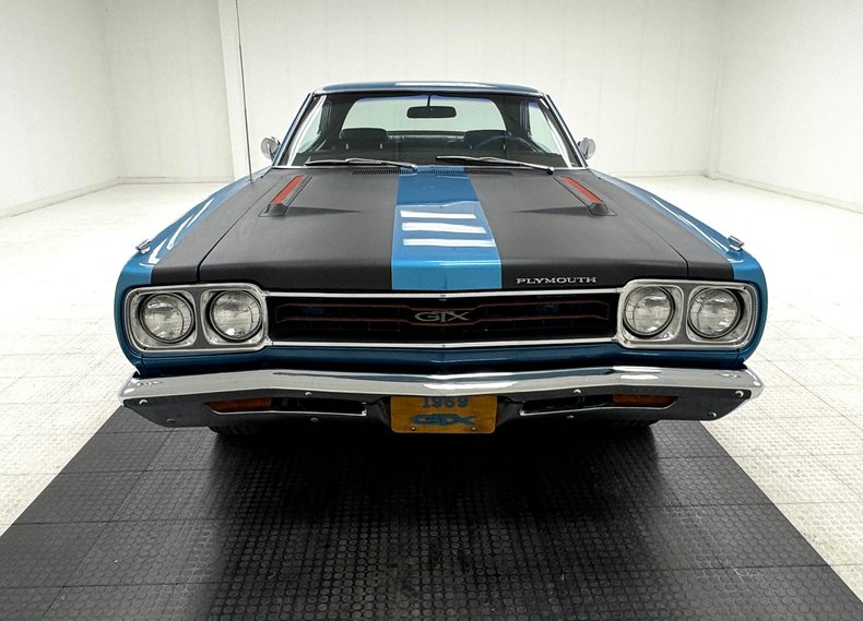 Plymouth-Gtx-1969-Blue-Fire-Metallic-Black-19
