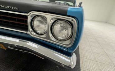 Plymouth-Gtx-1969-Blue-Fire-Metallic-Black-22