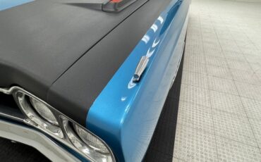 Plymouth-Gtx-1969-Blue-Fire-Metallic-Black-23