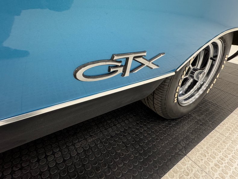 Plymouth-Gtx-1969-Blue-Fire-Metallic-Black-30