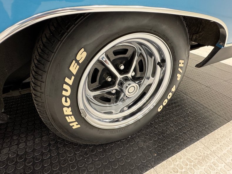 Plymouth-Gtx-1969-Blue-Fire-Metallic-Black-31