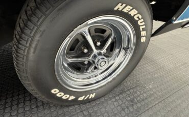 Plymouth-Gtx-1969-Blue-Fire-Metallic-Black-37