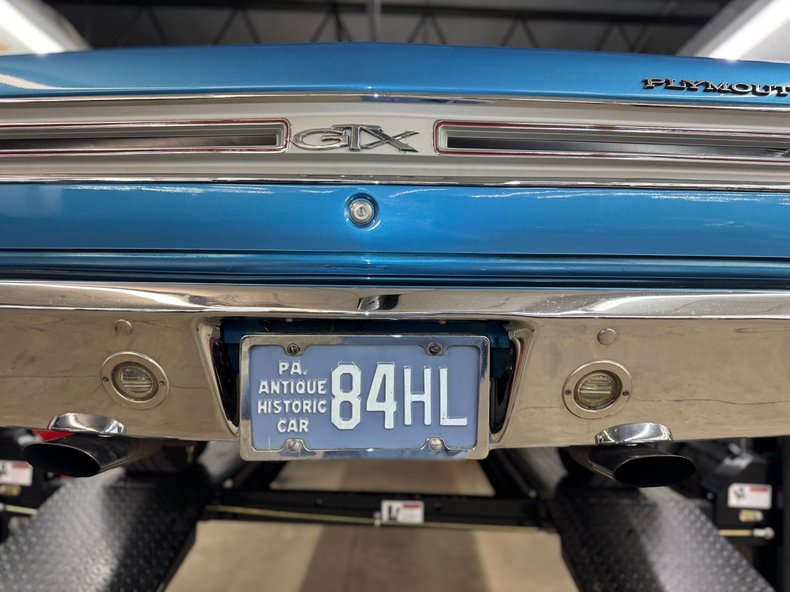 Plymouth-Gtx-1969-Blue-Fire-Metallic-Black-4