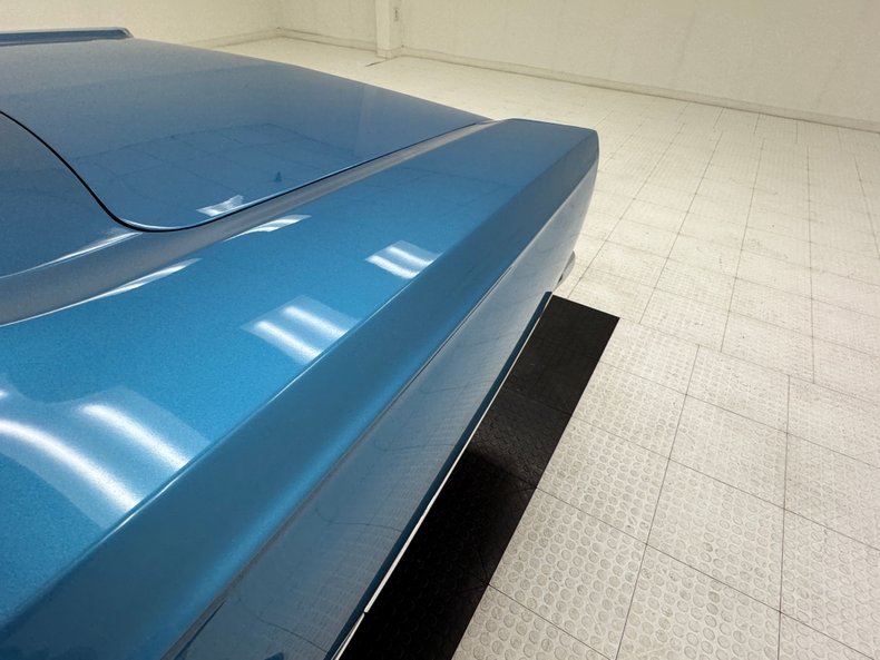 Plymouth-Gtx-1969-Blue-Fire-Metallic-Black-40