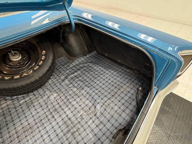 Plymouth-Gtx-1969-Blue-Fire-Metallic-Black-49