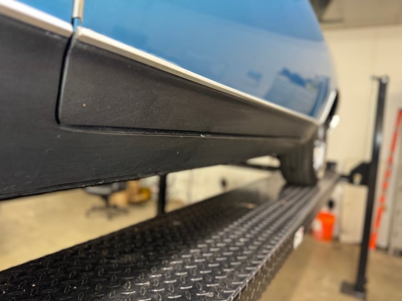 Plymouth-Gtx-1969-Blue-Fire-Metallic-Black-6