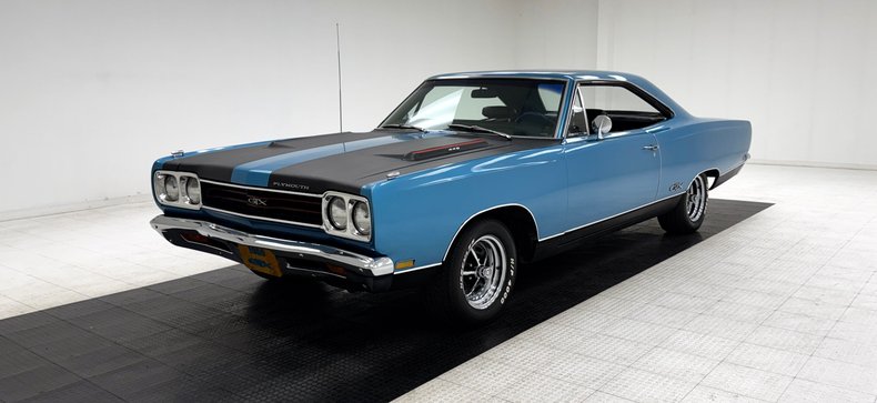 Plymouth-Gtx-1969-Blue-Fire-Metallic-Black