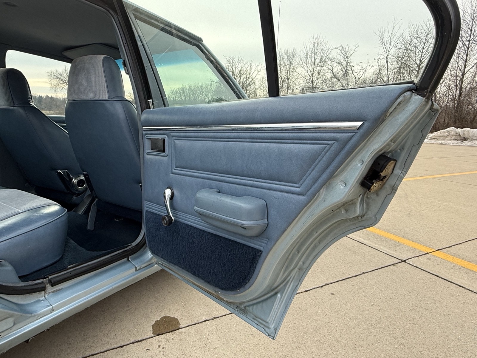 Plymouth-Horizon-1987-11