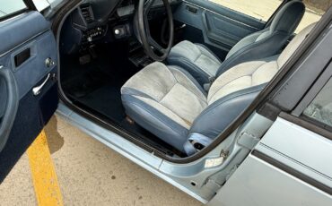 Plymouth-Horizon-1987-16