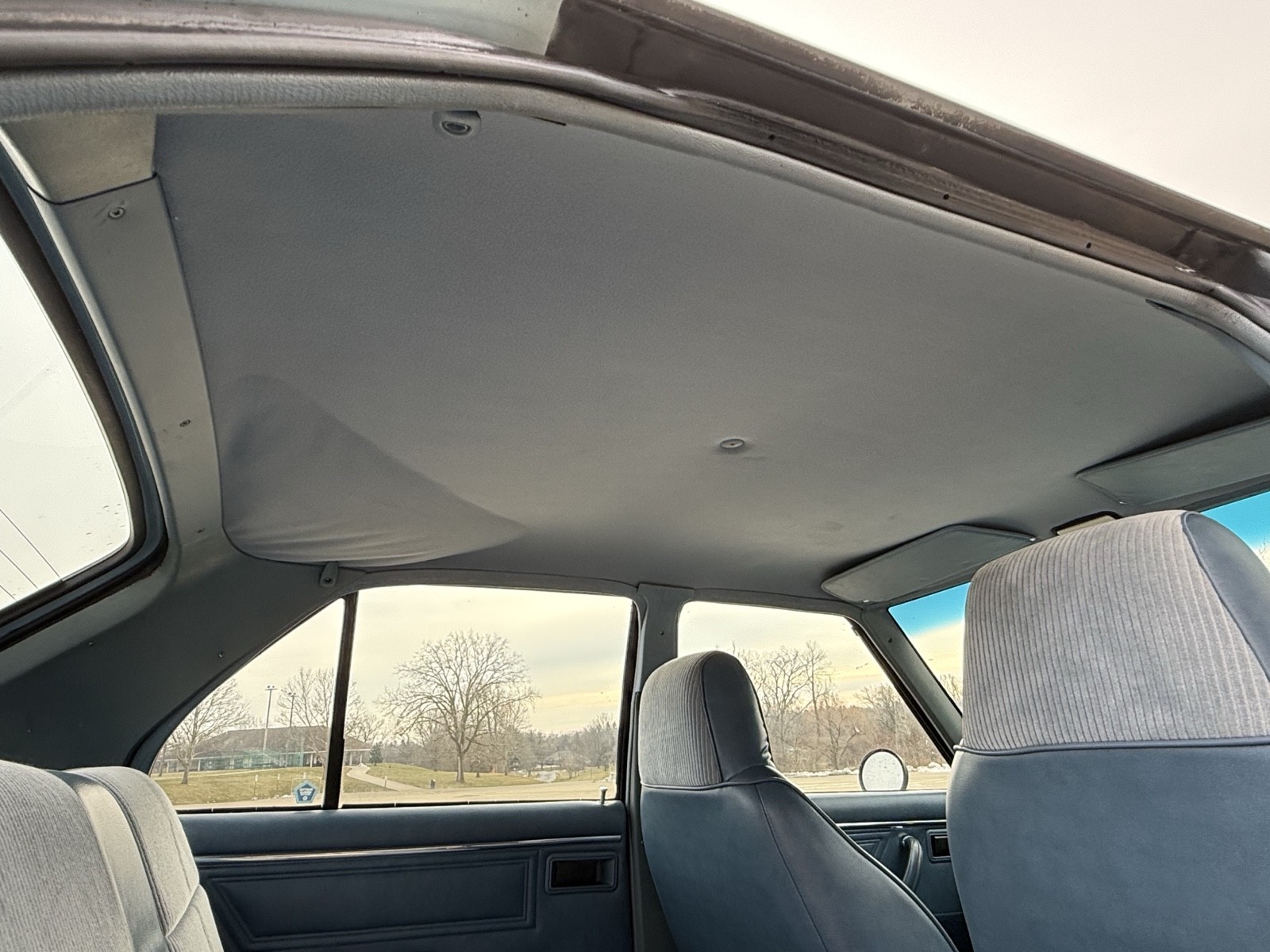 Plymouth-Horizon-1987-19