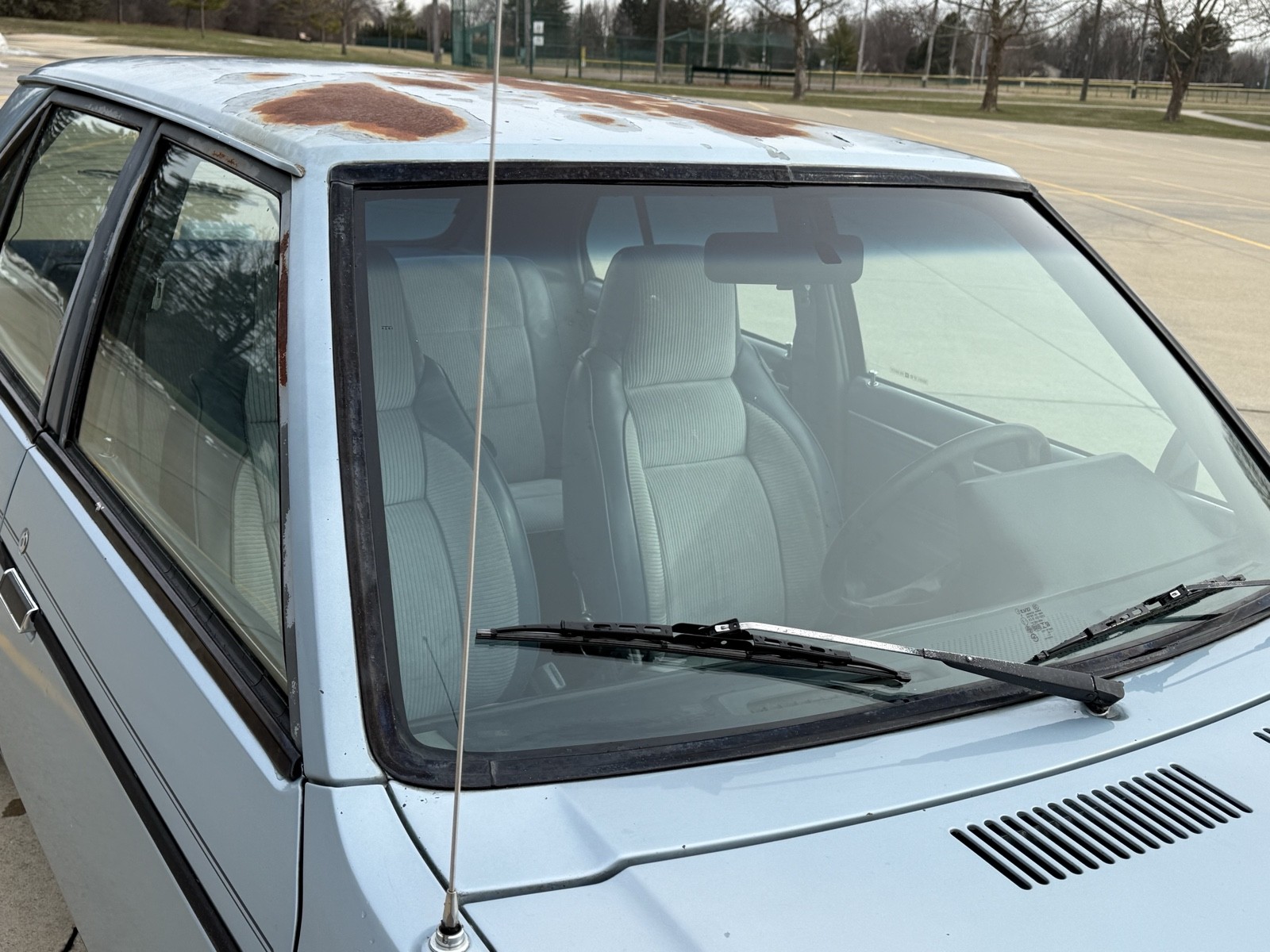 Plymouth-Horizon-1987-7