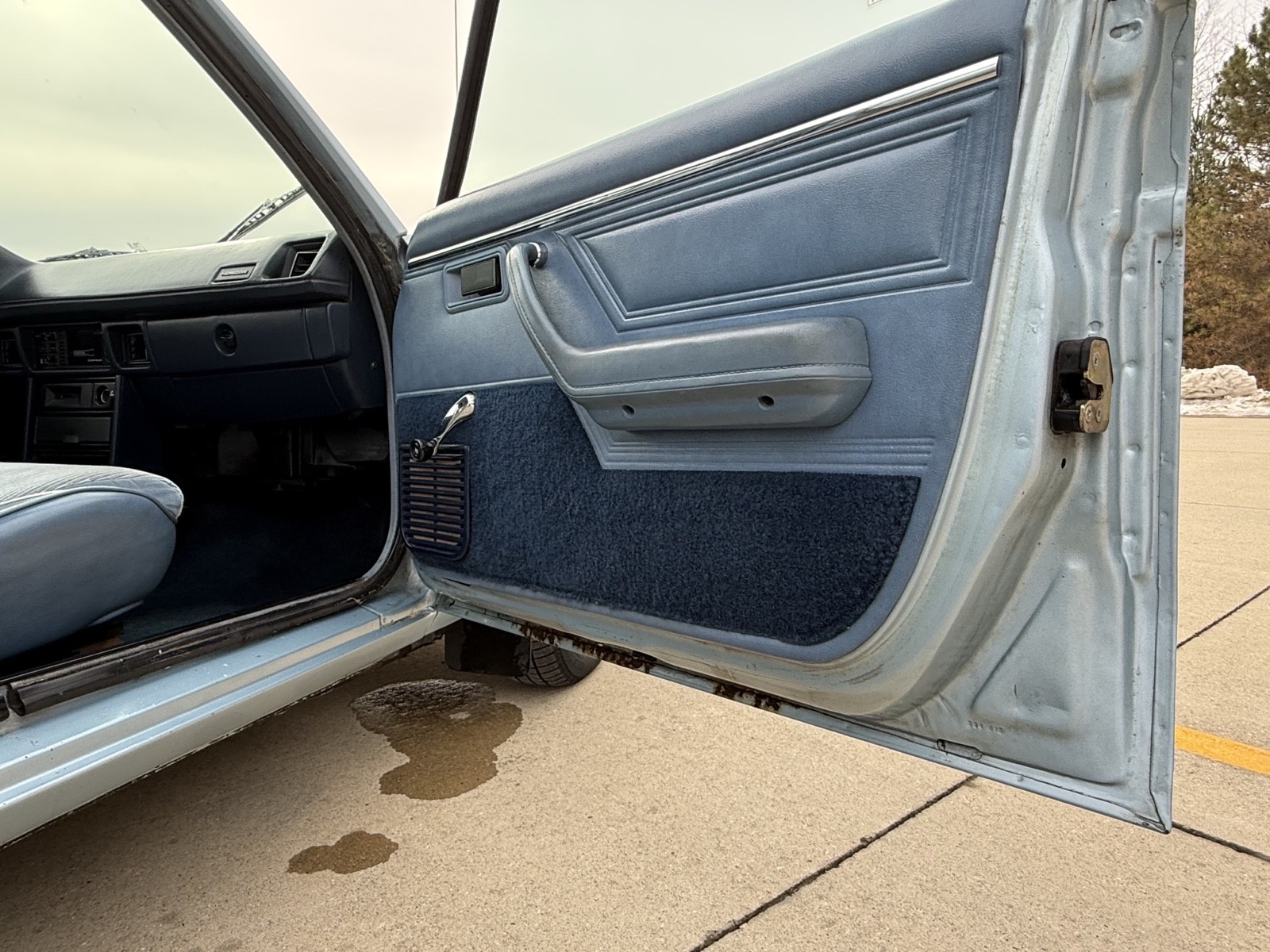 Plymouth-Horizon-1987-8