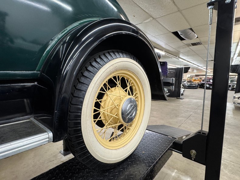 Plymouth-Other-1931-Spruce-Green-Tan-13