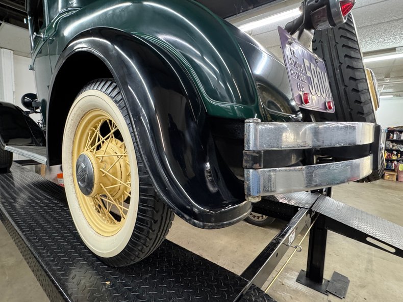 Plymouth-Other-1931-Spruce-Green-Tan-15