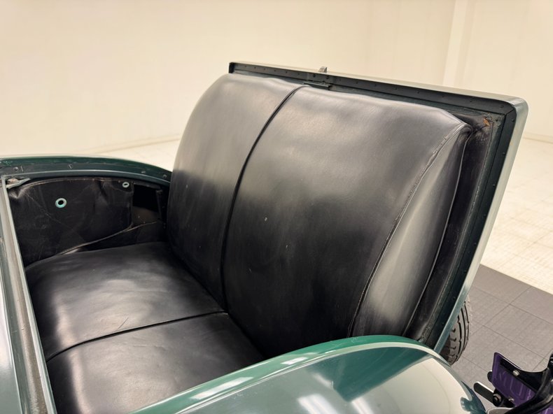 Plymouth-Other-1931-Spruce-Green-Tan-21