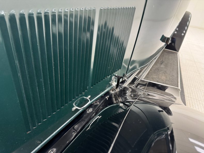 Plymouth-Other-1931-Spruce-Green-Tan-40