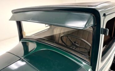 Plymouth-Other-1931-Spruce-Green-Tan-41