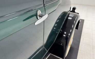 Plymouth-Other-1931-Spruce-Green-Tan-43