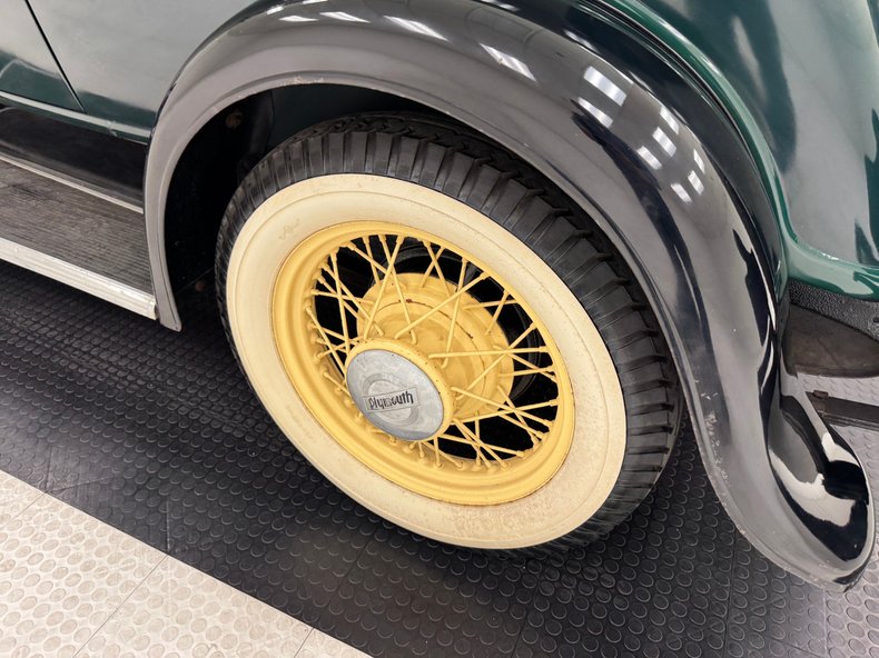 Plymouth-Other-1931-Spruce-Green-Tan-45
