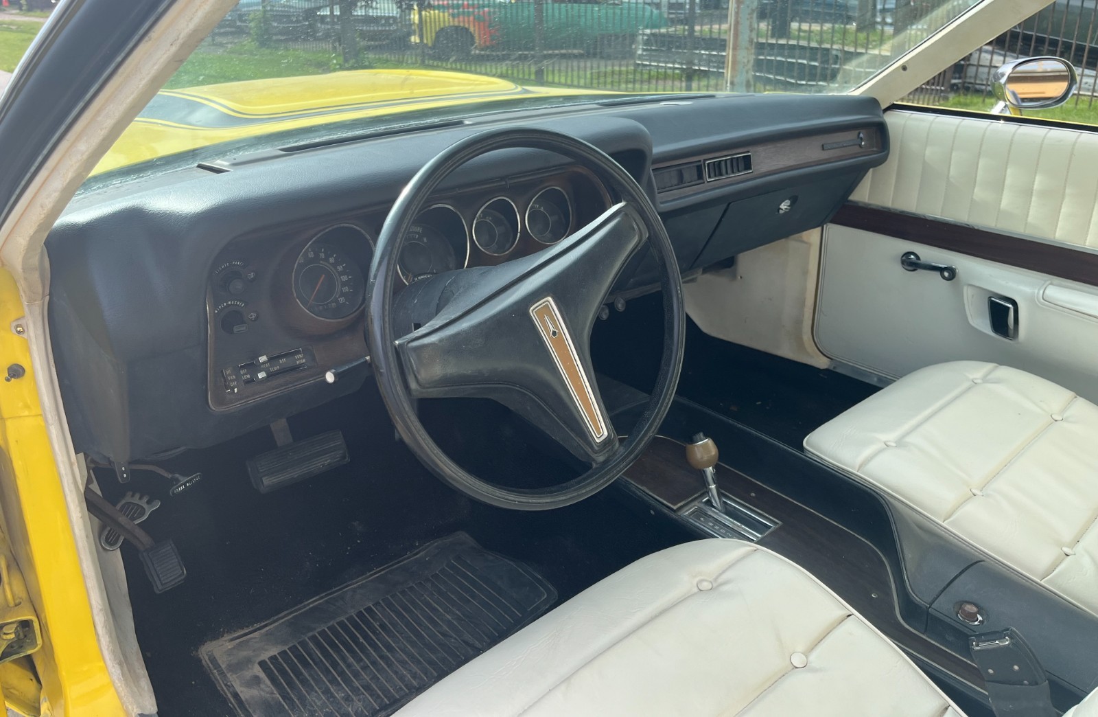 Plymouth-Other-1974-Coupe-3