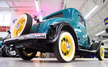 Plymouth-PB-Coupe-1932-10