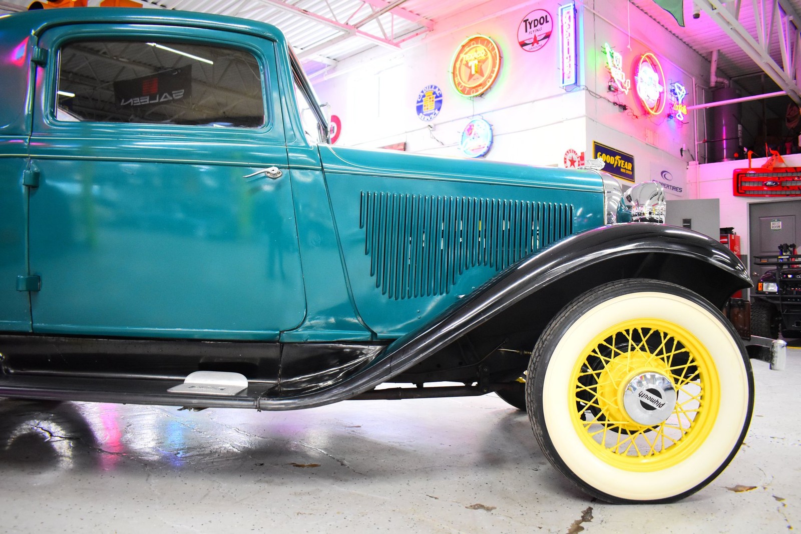 Plymouth-PB-Coupe-1932-7