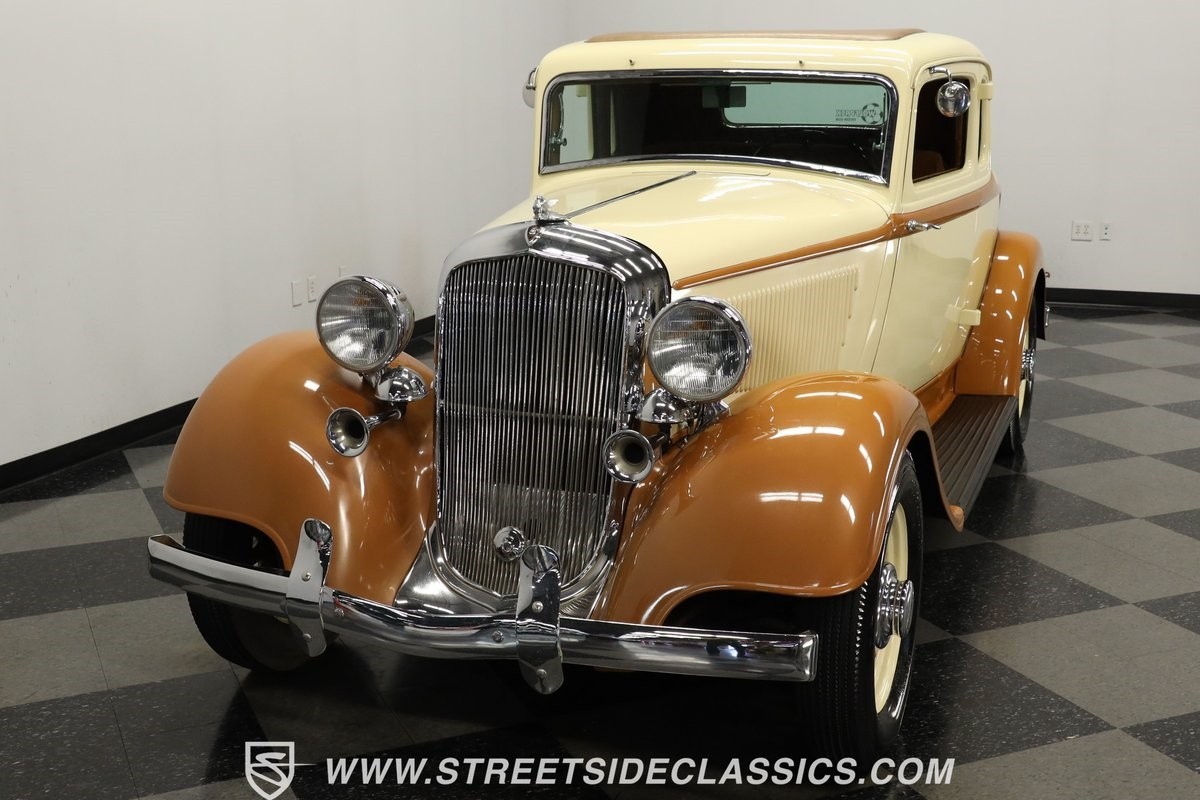 Plymouth-PD-1933-Coupe-16