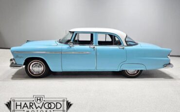 Plymouth-Plaza-1955-Sedan-2