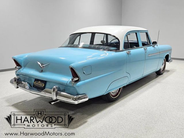 Plymouth-Plaza-1955-Sedan-5