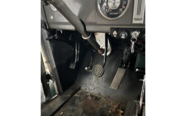 Plymouth-Pt-50-1937-Green-Tan-12