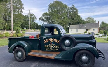 Plymouth-Pt-50-1937-Green-Tan