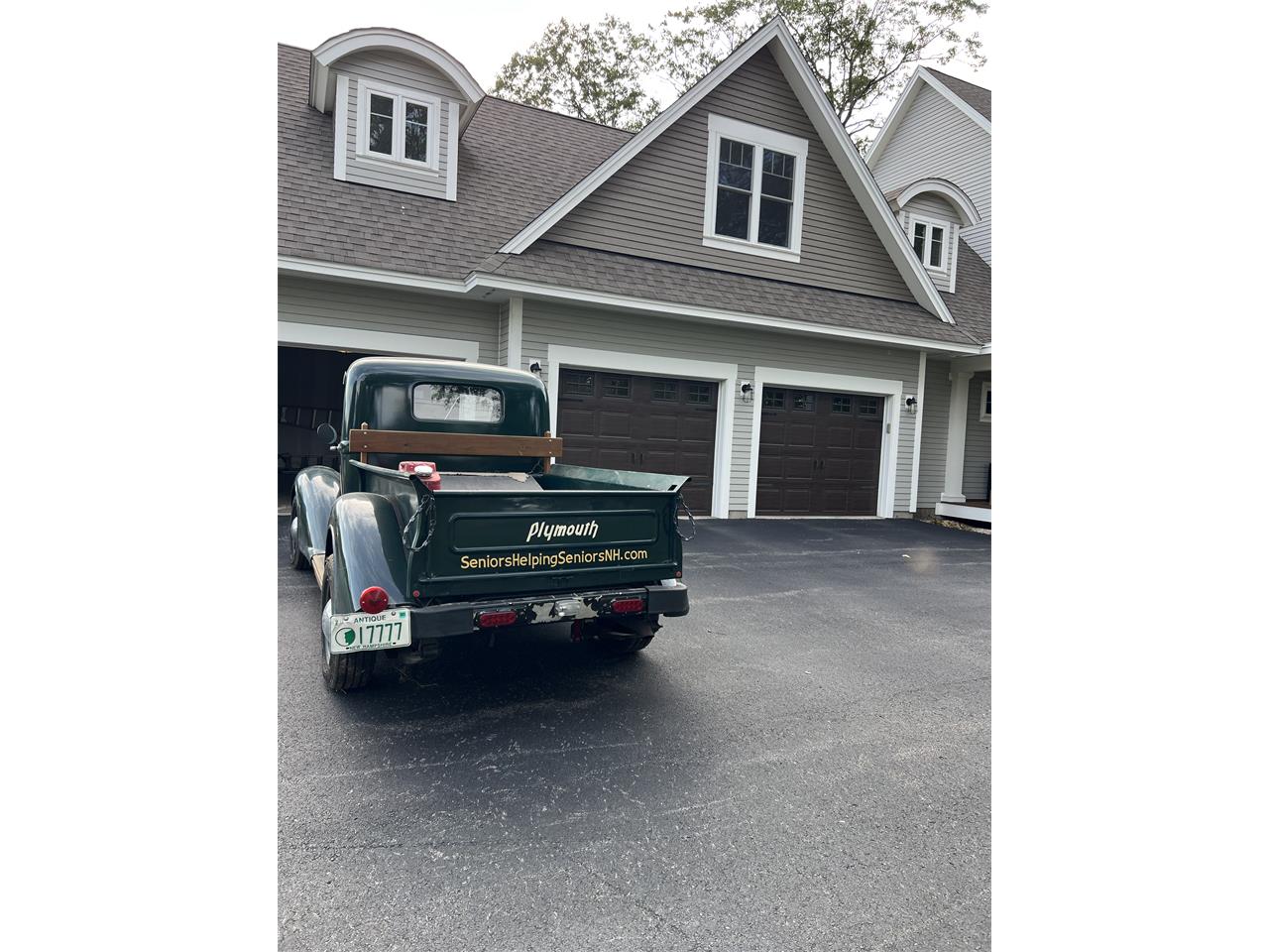 Plymouth-Pt-50-1937-Green-Tan-9