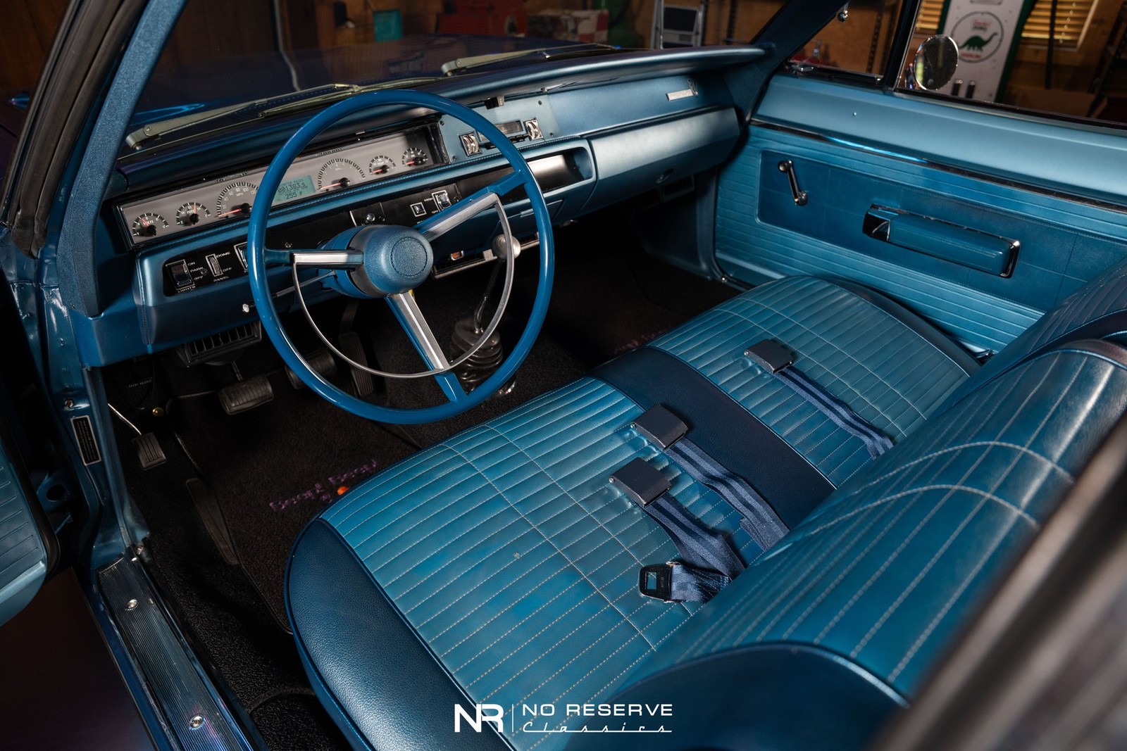 Plymouth-Road-Runner-1968-Coupe-1