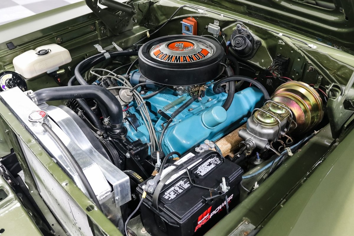 Plymouth-Road-Runner-1968-Coupe-12