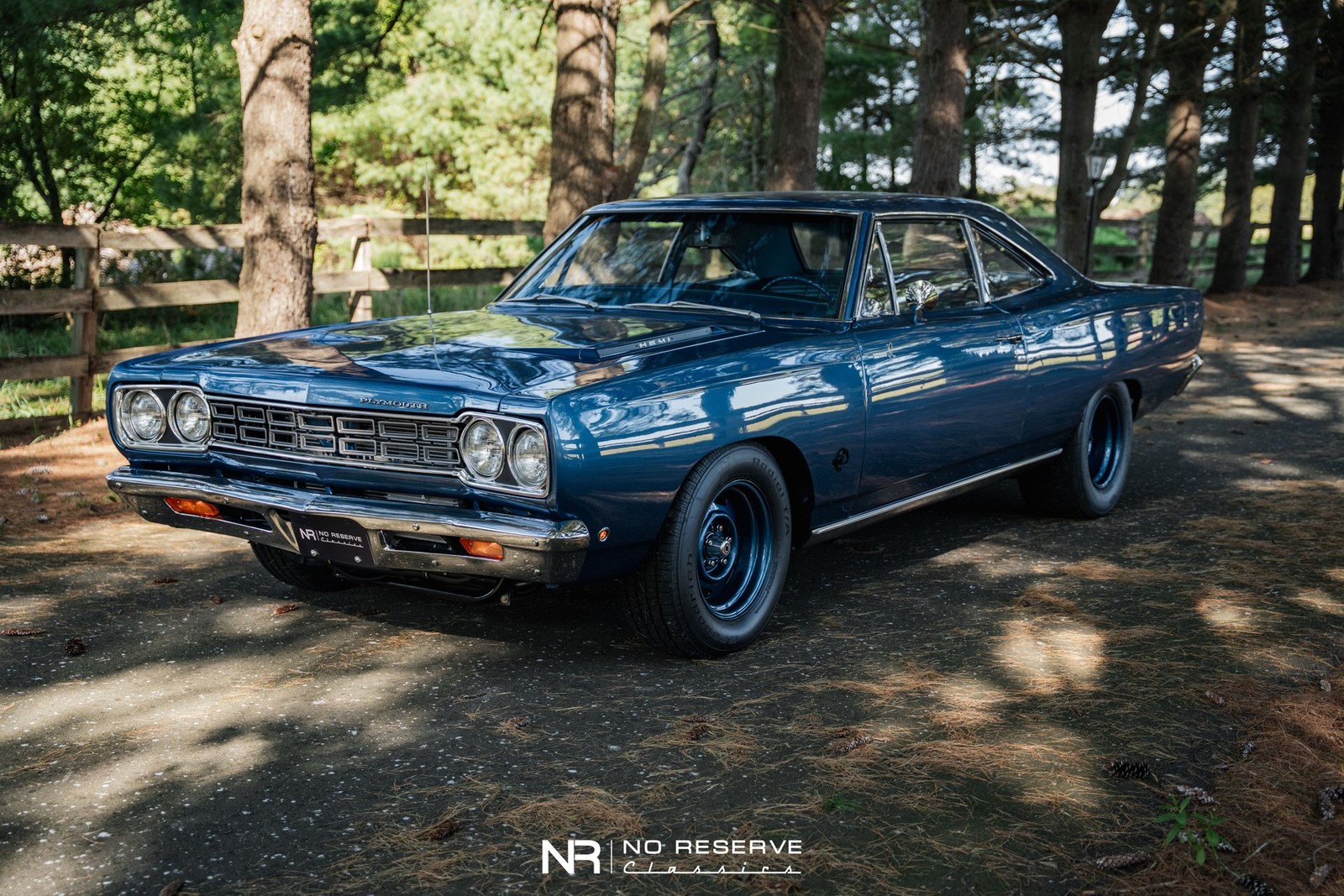 Plymouth-Road-Runner-1968-Coupe-14