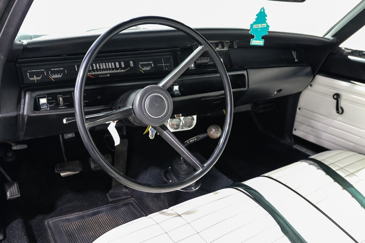 Plymouth-Road-Runner-1968-Coupe-14