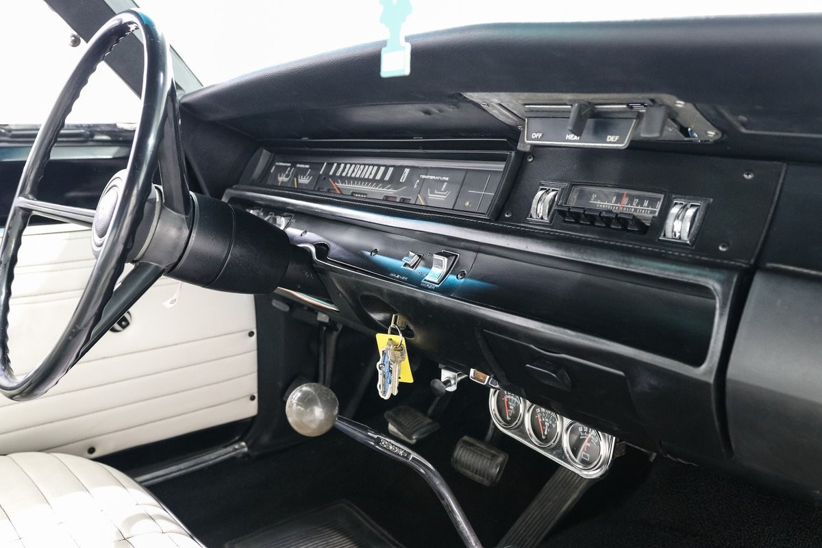 Plymouth-Road-Runner-1968-Coupe-19