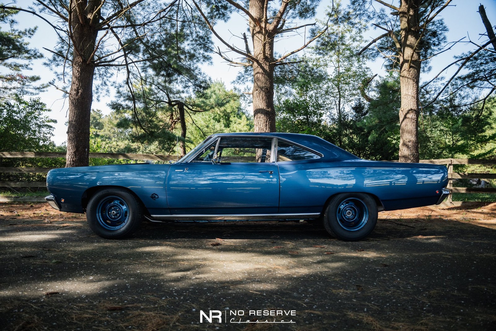Plymouth-Road-Runner-1968-Coupe-22