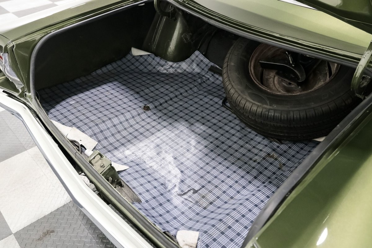 Plymouth-Road-Runner-1968-Coupe-24